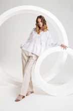 Load image into Gallery viewer, Purotatto Embroidery Blouse
