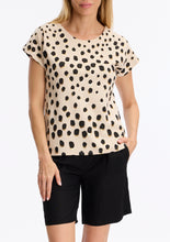 Load image into Gallery viewer, Leo &amp; Ugo T-Shirt in Beige/Gold/Black
