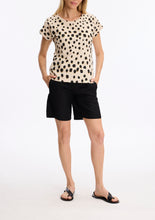 Load image into Gallery viewer, Leo &amp; Ugo T-Shirt in Beige/Gold/Black
