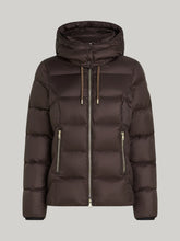 Load image into Gallery viewer, Reset Winnipeg Jacket in Cacao
