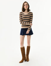 Load image into Gallery viewer, Leo &amp; Ugo V-Sweater Navy/Beige
