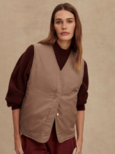 Load image into Gallery viewer, Varley Lori Reversible Gilet in Ash Taupe/ Birch
