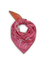 Load image into Gallery viewer, Codello Printed Triangle Scarf in Pink
