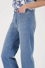 Load image into Gallery viewer, Monari Culotte Jeans in Denim
