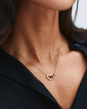 Load image into Gallery viewer, EDBLAD Eternal Heart Necklace in Gold
