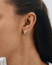 Load image into Gallery viewer, Edblad Furo Duo Studs Mixed in Silver/Gold
