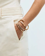 Load image into Gallery viewer, Edblad Josefin bangle Gold
