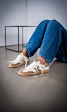 Load image into Gallery viewer, Kennel &amp; Schmenger LENI Sneaker
