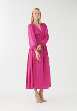 Load image into Gallery viewer, Dea Kudibal Berenicedea Dress in Pink
