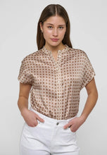 Load image into Gallery viewer, Dea Kudibal VidaDEA Blouse with wing sleeve in Masao
