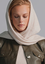 Load and play video in Gallery viewer, Riani Cropped Leather Jacket
