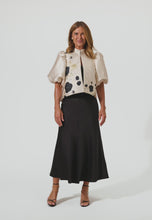 Load and play video in Gallery viewer, Dea Kudibal Olivia Jacket with Volume Sleeves
