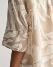 Load image into Gallery viewer, GANT Palm Print Linen Shirt
