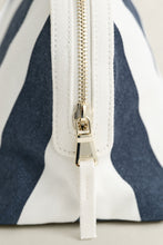 Load image into Gallery viewer, Gant Canvas Toiletry Bag in Navy
