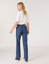 Load image into Gallery viewer, Gerry Weber Wide-Leg Jeans with Stretch in Blue
