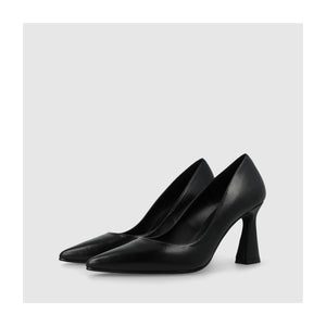 Lodi Roa Pumps in  Black