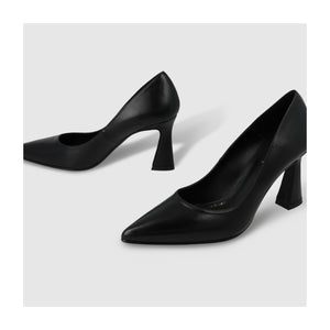 Lodi Roa Pumps in  Black