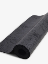 Load image into Gallery viewer, Varley Heights Print Yoga Mat
