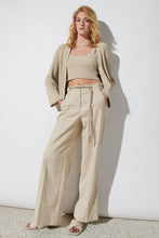 Load image into Gallery viewer, Luisa Cerano Wide-Leg Linen Blend Trousers in Beige

