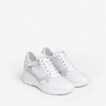 Load image into Gallery viewer, NeroGiardini Leather Sneakers in White
