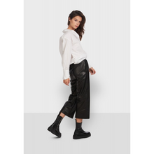Load image into Gallery viewer, Oakwood Loft Genuine Leather Short Trousers in Black
